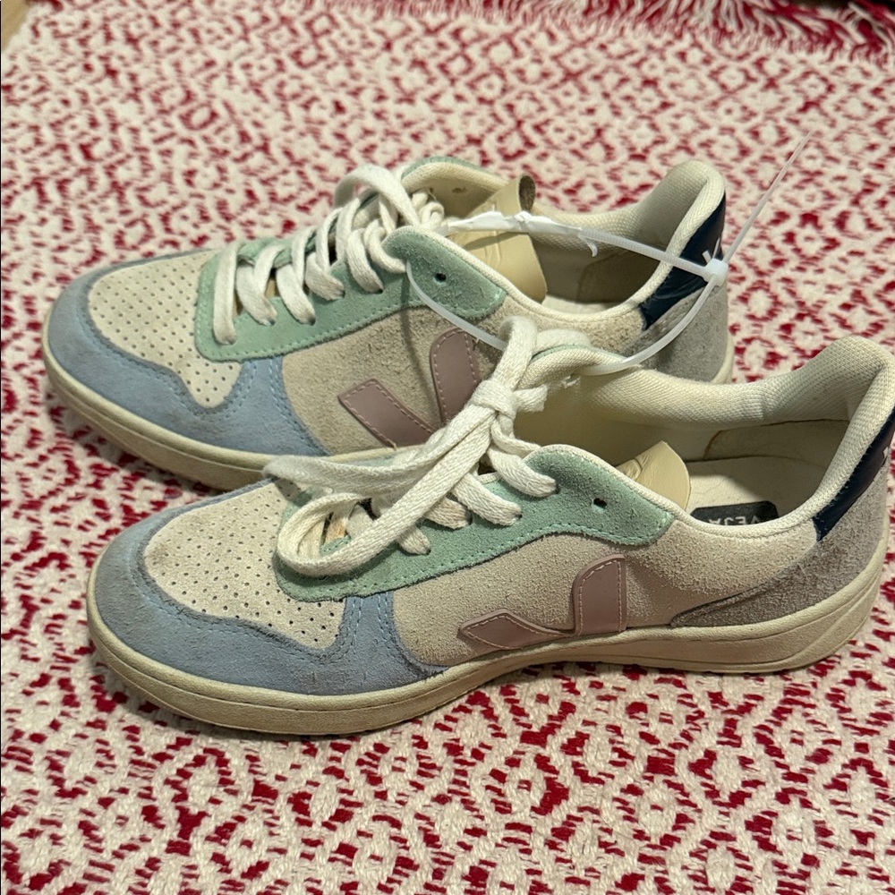 Vega Multicolor Sneakers